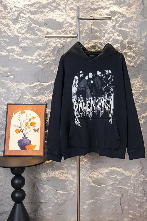 Balenciaga Hoodies & Sweatshirts 983722 supplier catalog reference